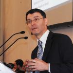 Un momento del discorso del prof. Stefano Paleari