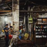 Riprese dopo l'orario di chiusura della sala da tè