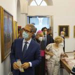 Un momento della visita alla mostra