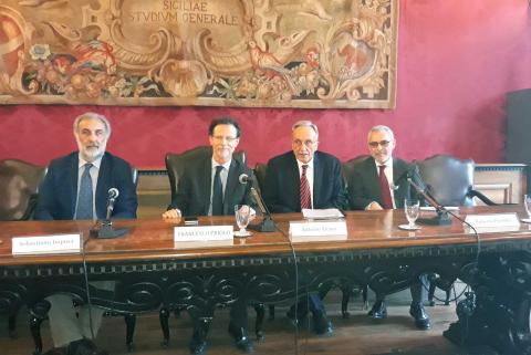 Il tavolo dei relatori