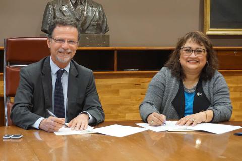 Il rettore Francesco Priolo e la prof.ssa Usha Menon dell'University of South Florida