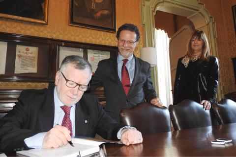 Il presidente del Cnr Massimo Inguscio con il rettore Francesco Priolo e con il direttore dell’Istituto di Bioeconomia Federica Rossi