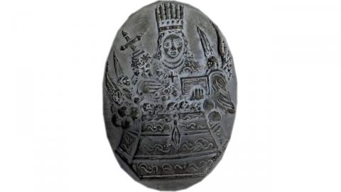 Medaglione di Sant’Agata prodotto tramite stampo con geopolimeri a base di cenere vulcanica