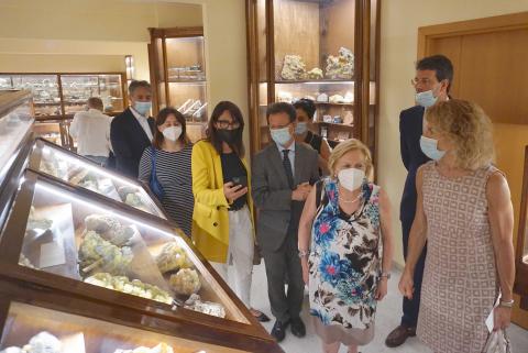 Un momento della visita al Museo di Mineralogia