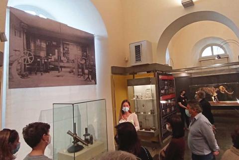 Un momento della visita al Museo Saperi e Mirabilie