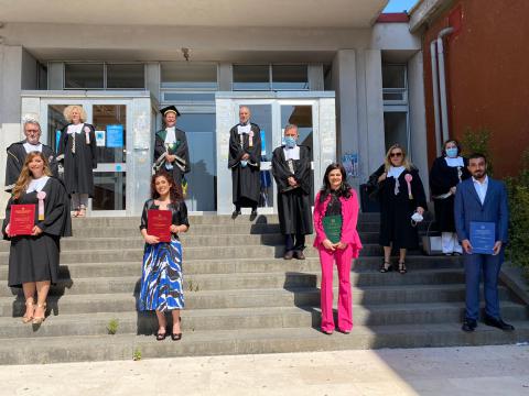 Foto dei primi laureati