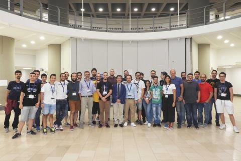 Il rettore insieme con i partecipanti e lo staff di "Citing"