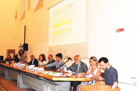 Un momento dello spoglio