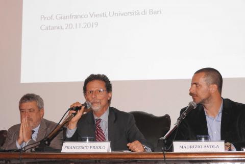 Da sinistra i docenti Viesti, Priolo e Avola