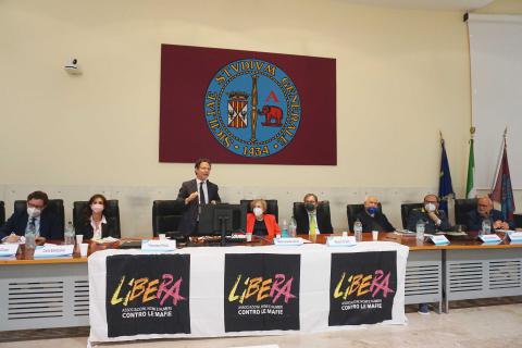 Un momento dell'intervento del rettore Francesco Priolo