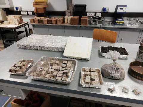 provini di malta isolante con cenere fine 