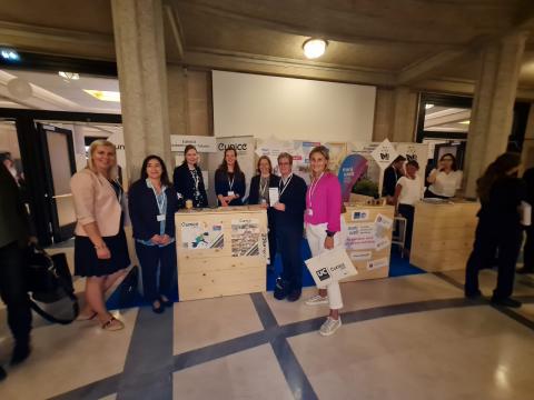 Lo stand Eunice a Versailles