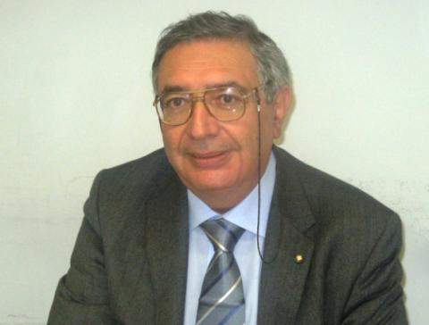 Il prof. Giuseppe Vecchio