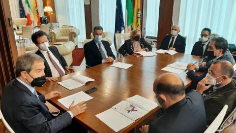 La firma della convenzione tra il presidente Nello Musumeci e il rettore Francesco Priolo