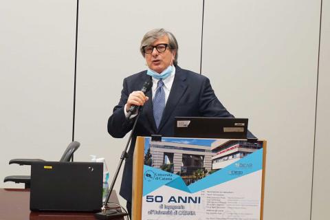 Il prof. Enrico Foti, direttore del Dicar