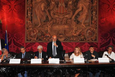 Il rettore Francesco Basile illustra il progetto