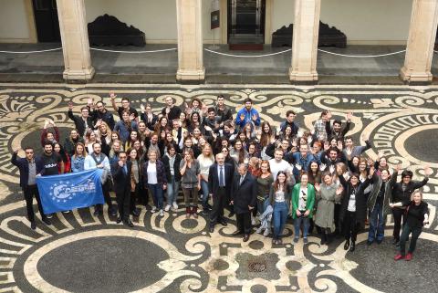 Il rettore e i delegati con gli studenti Erasmus