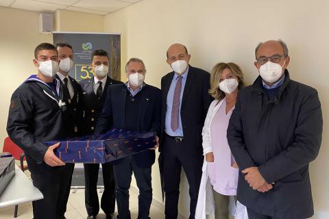 Policlinico di Catania. Un momento delle donazioni dei militari di Maristaeli
