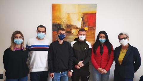 Gli studenti stranieri e lo staff Uori