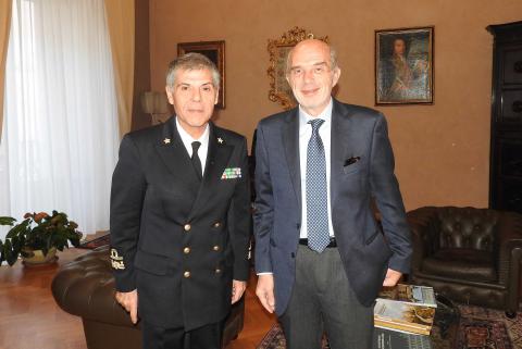 L'amm. Gaetano Martinez e il rettore Francesco Basile