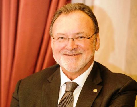 Il prof. Giuseppe Sessa