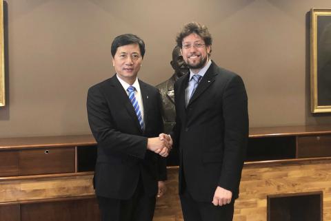 i docenti Guangfeng Yuan e Giuseppe Musumeci 