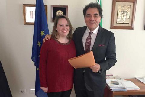 La ricercatrice Malaguarnera con il prof. Drago