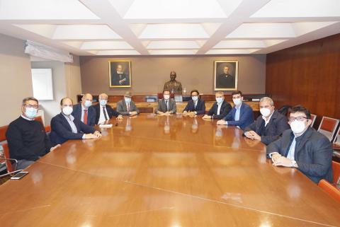 un momento della riunione tra il rettore Francesco Priolo e il dg Giovanni La Via e i presidenti Mauro Scaccianoce e Filippo Di Mauro, rispettivamente dell’Ordine e della Fondazione degli Ingegneri