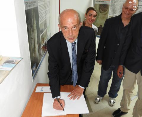 Crsismo ibleo, firma del rettore Basile