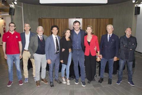 Il presidente Mazzone insieme con i consiglieri eletti