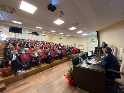 Un momento dei lavori del Forum nell'aula magna della Torre Biologica
