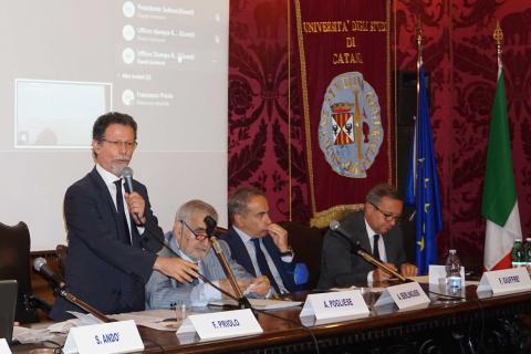 Un momento dell'intervento del rettore Francesco Priolo