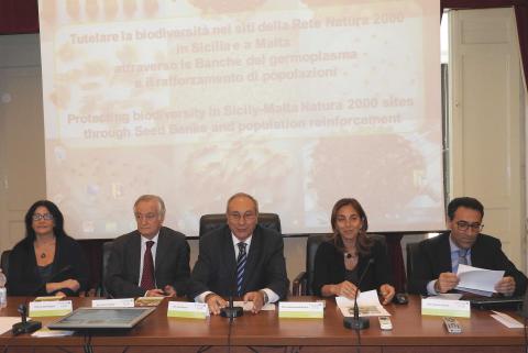 Da sinistra Sara Magrini, Rosario D’Agata, Pietro Pavone, Alessandra Gentile e Rosario Sinatra