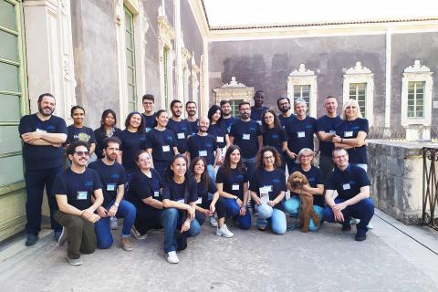 il team di volontari di Arte è Scienza