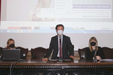 Un momento dell'intervento del rettore Francesco Priolo insieme con le docenti Cristina Satriano e Daniela Irrera