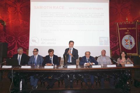 Un momento dell'intervento del rettore Francesco Priolo