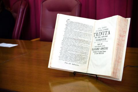 un dettaglio di un volume