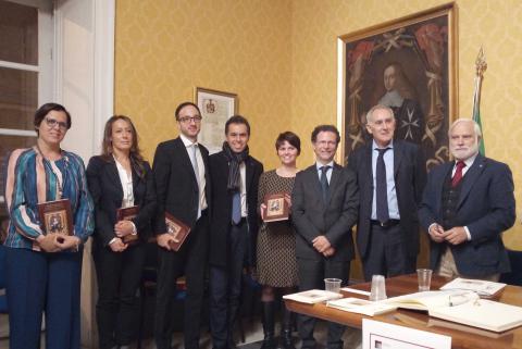 Il rettore Francesco Priolo insieme con i premiati